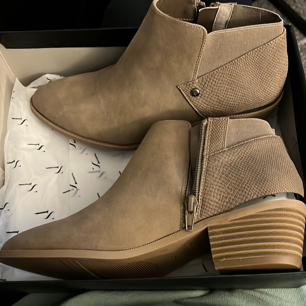 Vera Wang Booties
